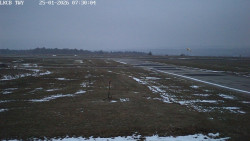 Pojezdová dráha, Runway