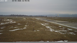 Pojezdová dráha, Runway