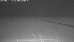 Pojezdová dráha, Runway