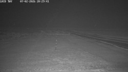 Pojezdová dráha, Runway