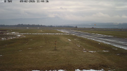 Pojezdová dráha, Runway