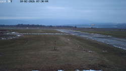 Pojezdová dráha, Runway