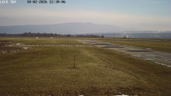 Pojezdová dráha, Runway