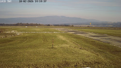 Pojezdová dráha, Runway