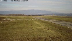 Pojezdová dráha, Runway