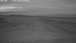 Pojezdová dráha, Runway