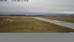 Pojezdová dráha, Runway