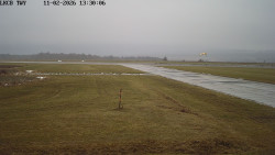 Pojezdová dráha, Runway