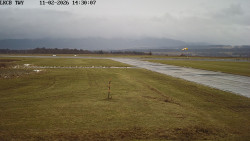 Pojezdová dráha, Runway