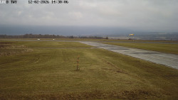 Pojezdová dráha, Runway