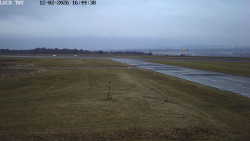 Pojezdová dráha, Runway