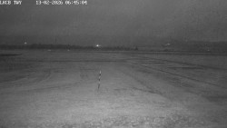 Pojezdová dráha, Runway