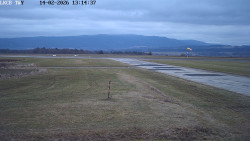 Pojezdová dráha, Runway