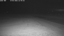 Pojezdová dráha, Runway