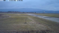 Pojezdová dráha, Runway