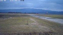 Pojezdová dráha, Runway