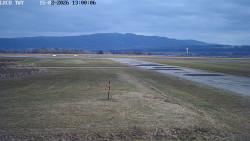 Pojezdová dráha, Runway