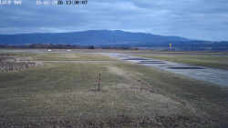 Pojezdová dráha, Runway