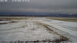 Pojezdová dráha, Runway