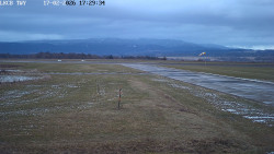 Pojezdová dráha, Runway