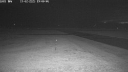 Pojezdová dráha, Runway