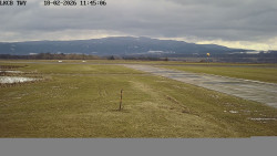 Pojezdová dráha, Runway