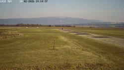 Pojezdová dráha, Runway