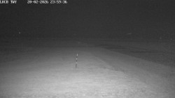 Pojezdová dráha, Runway