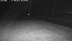 Pojezdová dráha, Runway