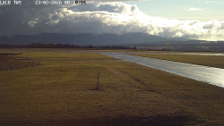 Pojezdová dráha, Runway