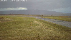 Pojezdová dráha, Runway