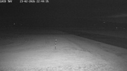 Pojezdová dráha, Runway