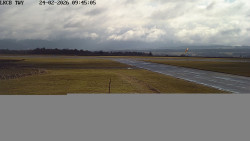 Pojezdová dráha, Runway