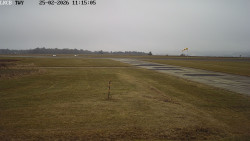 Pojezdová dráha, Runway