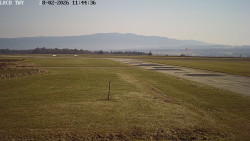 Pojezdová dráha, Runway