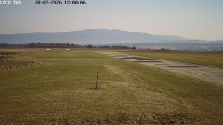 Pojezdová dráha, Runway