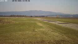 Pojezdová dráha, Runway