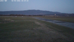 Pojezdová dráha, Runway