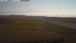 Pojezdová dráha, Runway