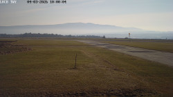 Pojezdová dráha, Runway