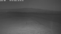 Pojezdová dráha, Runway