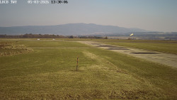 Pojezdová dráha, Runway