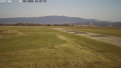 Pojezdová dráha, Runway