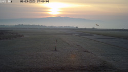 Pojezdová dráha, Runway