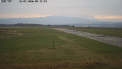 Pojezdová dráha, Runway