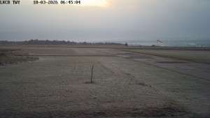 Letiště Cheb - Pojezdová dráha, Runway - 18.3.2026 v 06:45