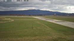 Pojezdová dráha, Runway