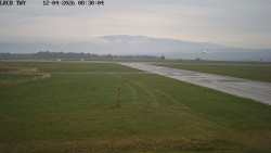 Pojezdová dráha, Runway