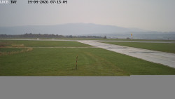 Pojezdová dráha, Runway