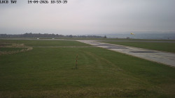 Pojezdová dráha, Runway